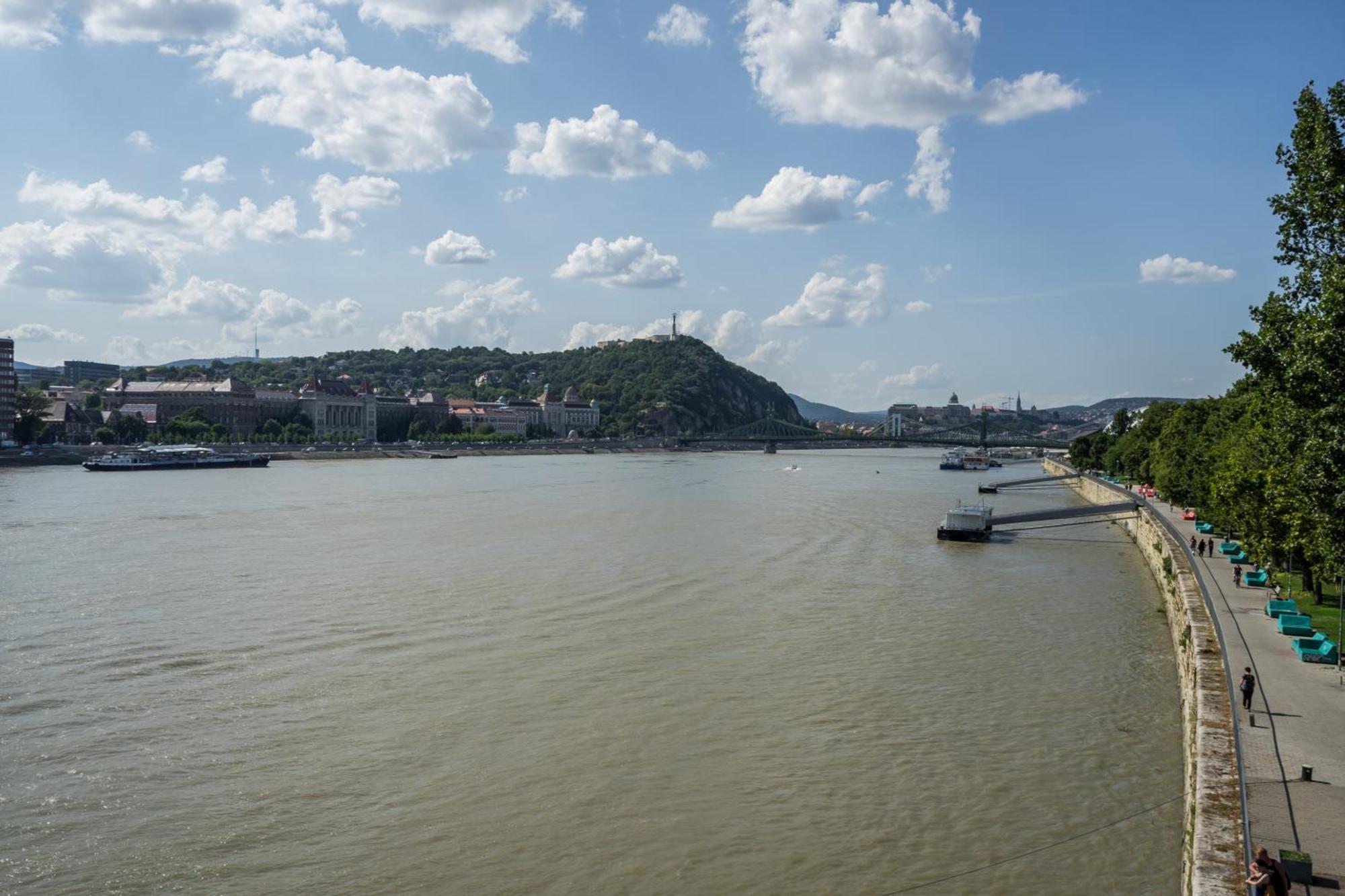 Near The River Apartment 1 Budapest Exterior photo