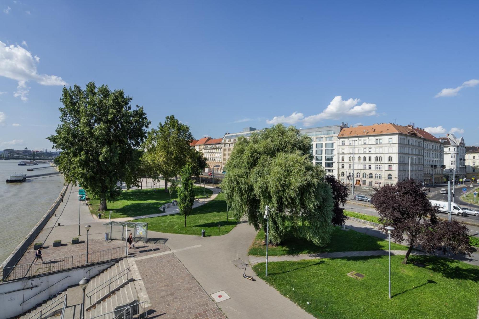 Near The River Apartment 1 Budapest Exterior photo
