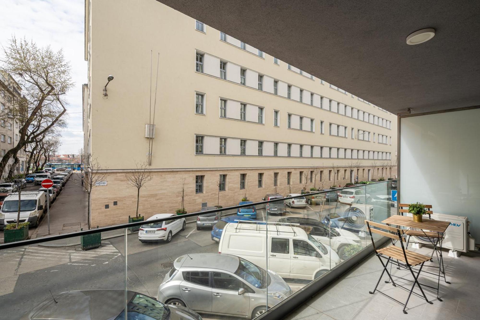 Near The River Apartment 1 Budapest Exterior photo